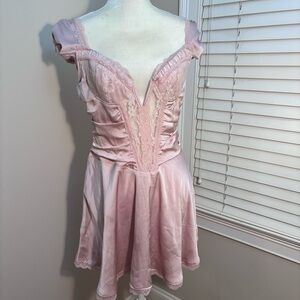 Lacy Satin Tie Back Nightgown / Negligee